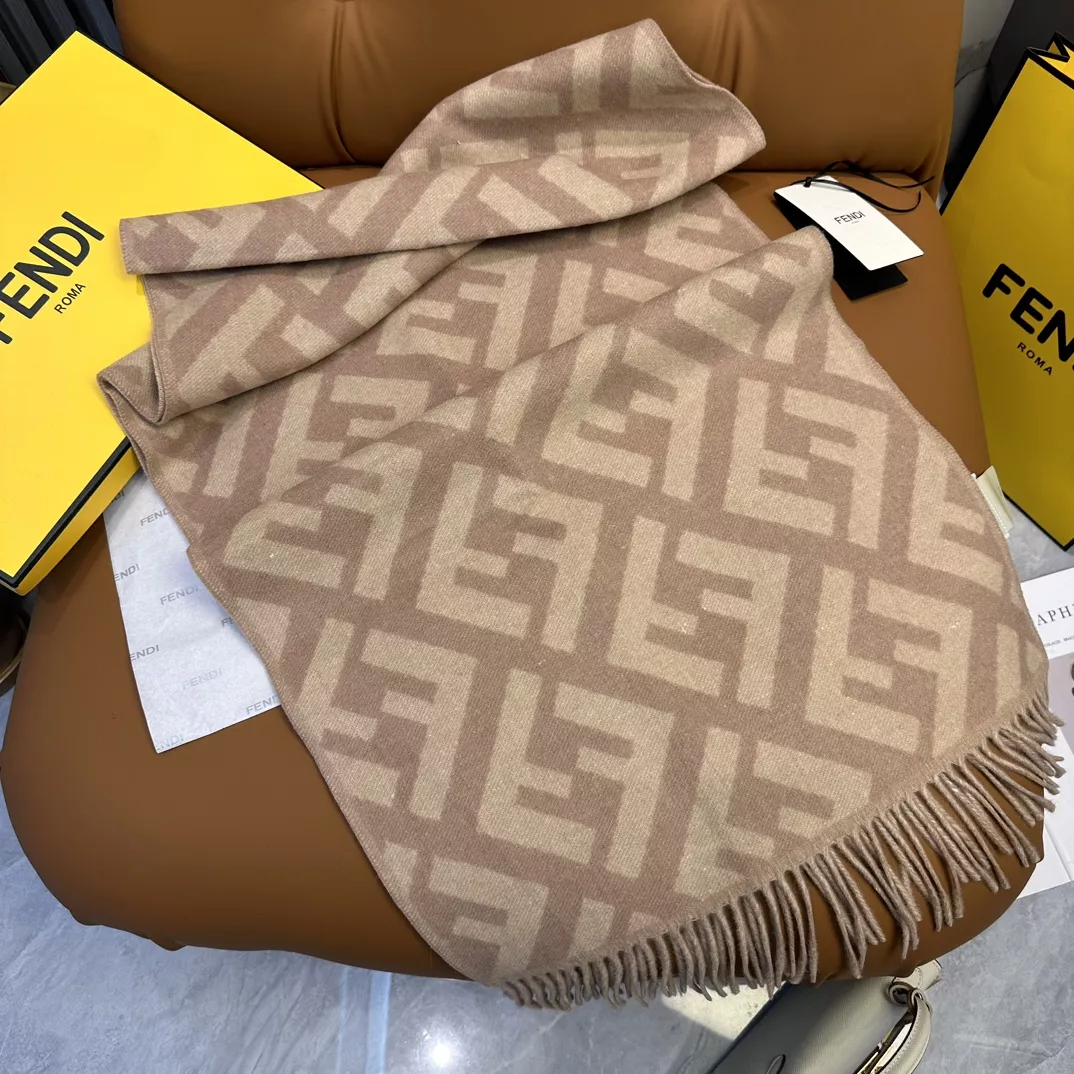 fendi echapres pour femme s_12b0b1b2